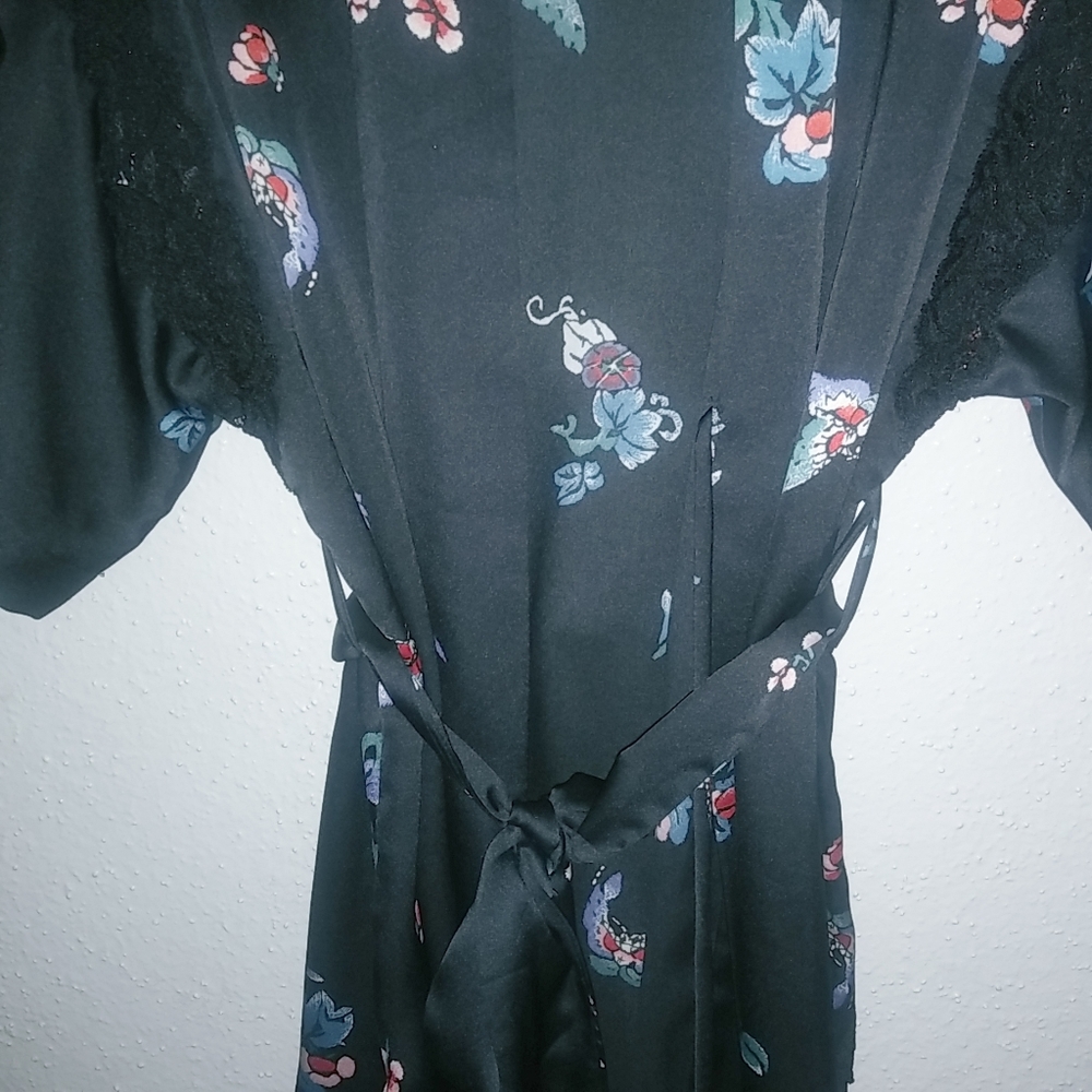 Natori M Satin Belted Asian Vibe Kimono Robe - Picture 6 of 7